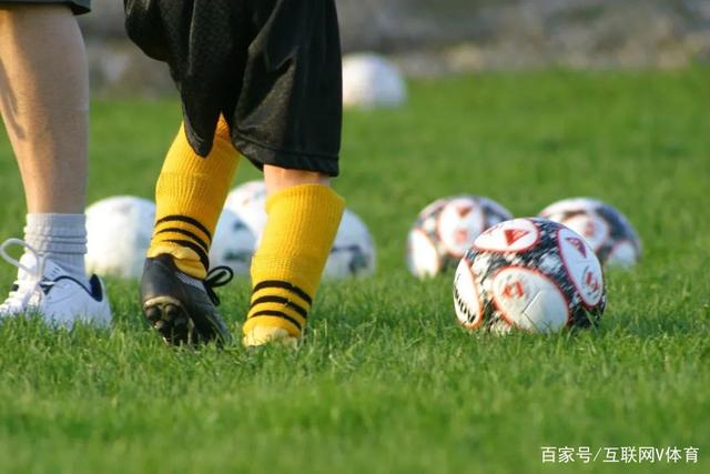 结婚8年女儿非亲生，丈夫揭真相后寻求离婚赔偿